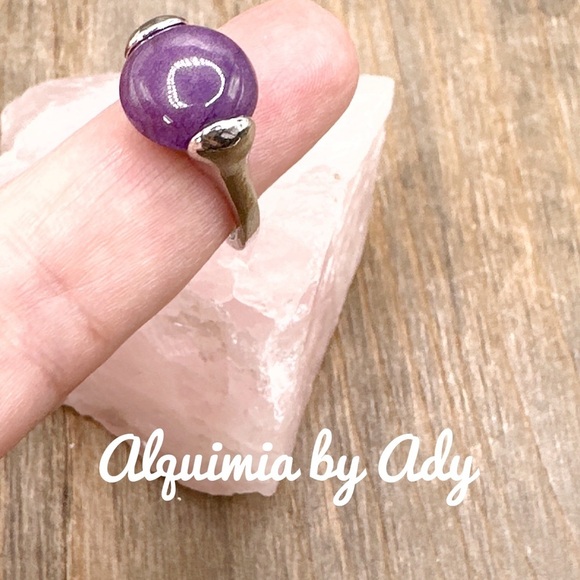 Purple Jade Victorian silver gem ring - Picture 2 of 7